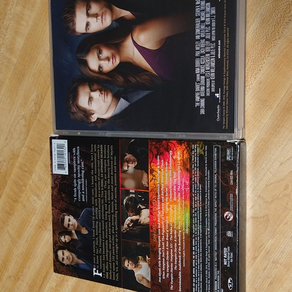 Vampire diaries complete first season - Picture 6 of 6